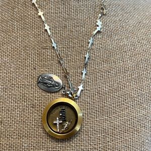 NEW Religious Origami Owl Locket With Cross Chain and dangle